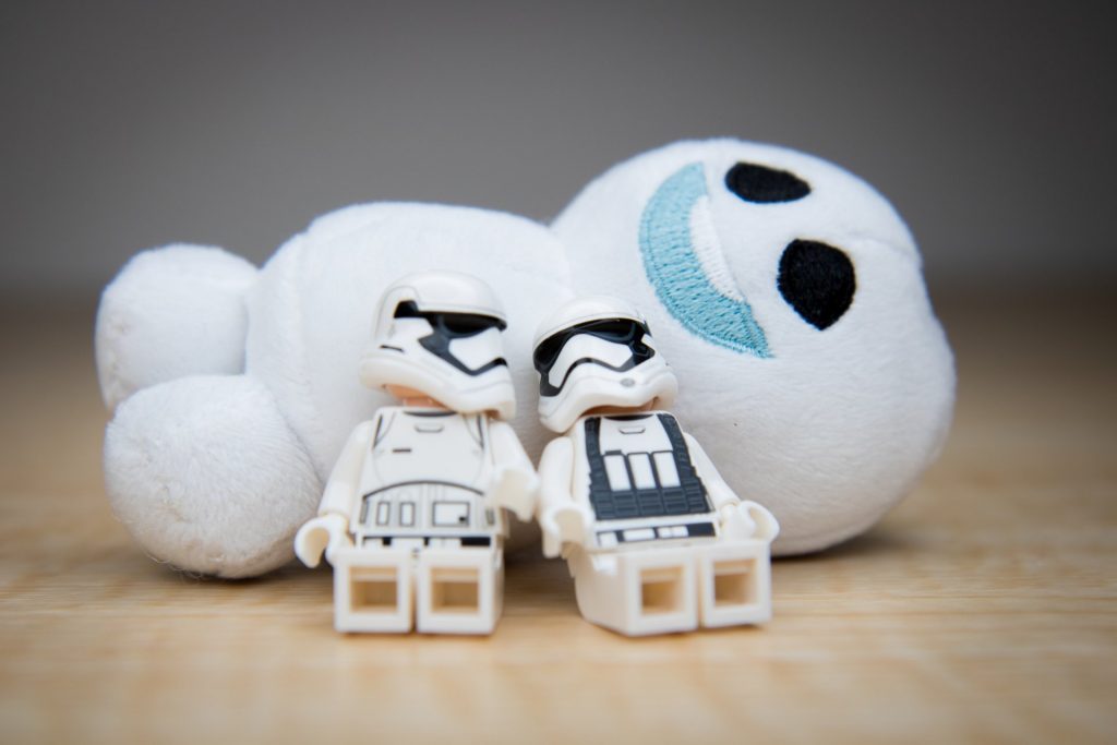 003 Stormtroopers and Snowmen